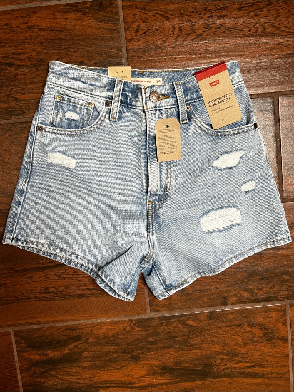 Levi’s Distressed High Waisted Mom Shorts Denim Women’s Size 24